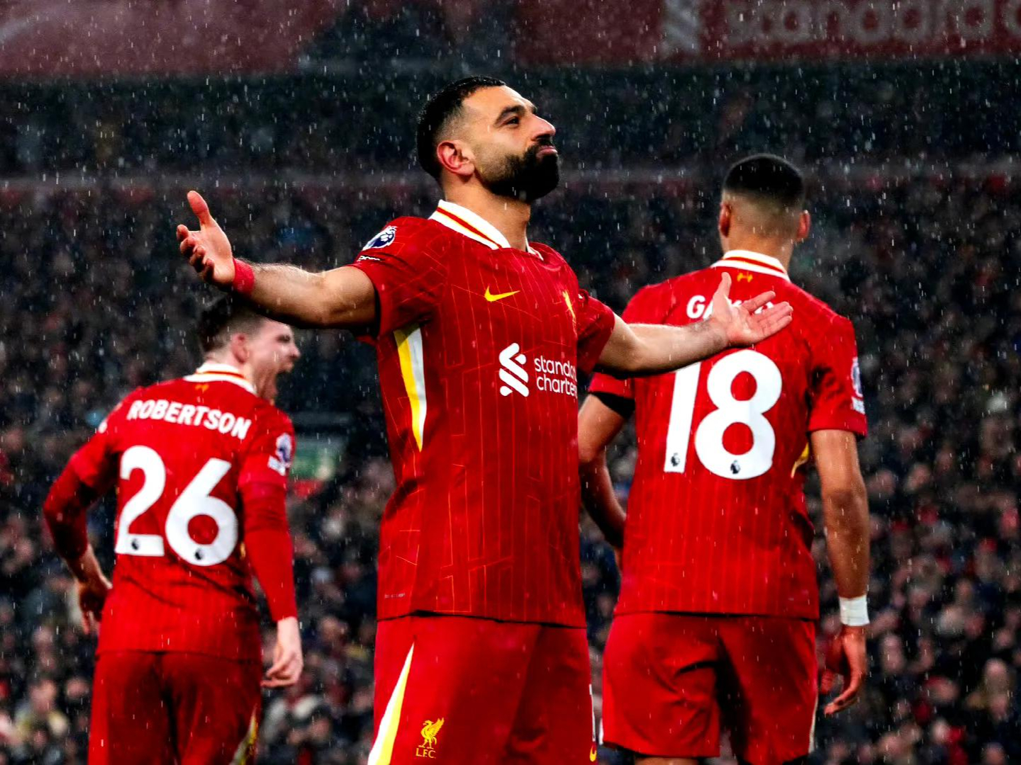 关于经过焦灼较量，球队最终奏凯凭借临门一脚的信息