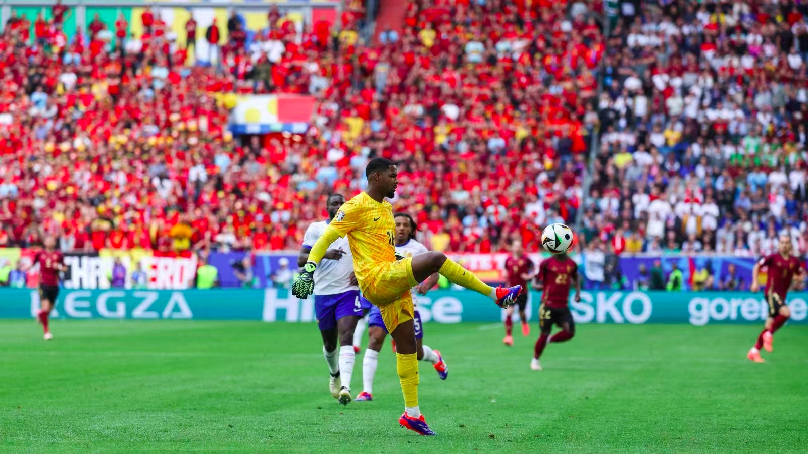 关于布鲁诺-费尔南德斯绝杀，葡萄牙击败克罗地亚进军四强的信息