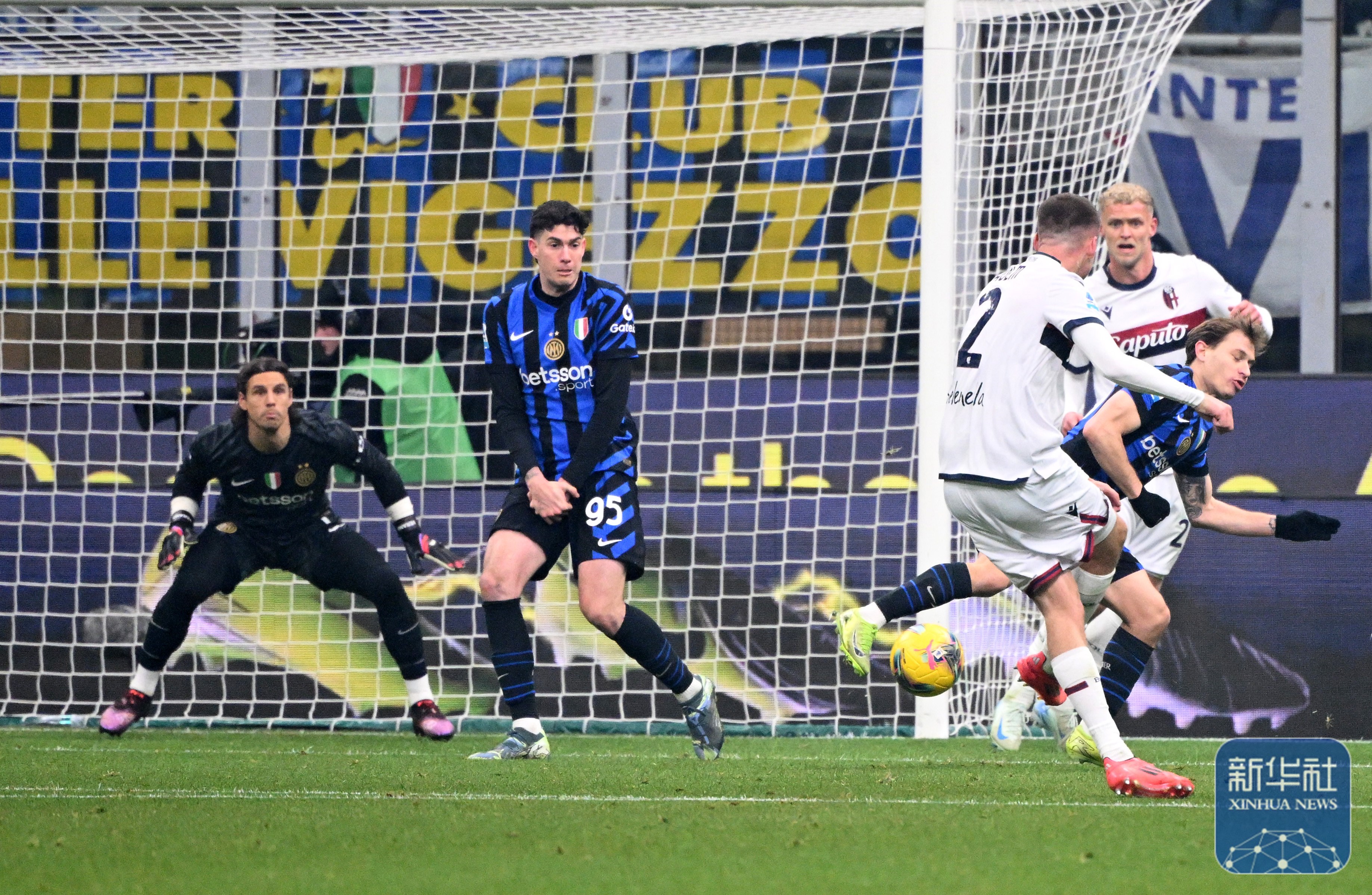 包含斯洛文尼亚队残忍淘汰，全力备战下一场比赛的词条