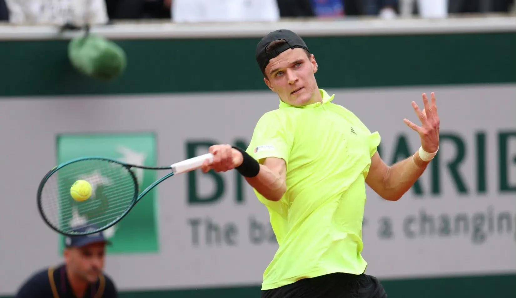 德约科维奇在加拿大队比赛中逆转，爆冷引发热议！